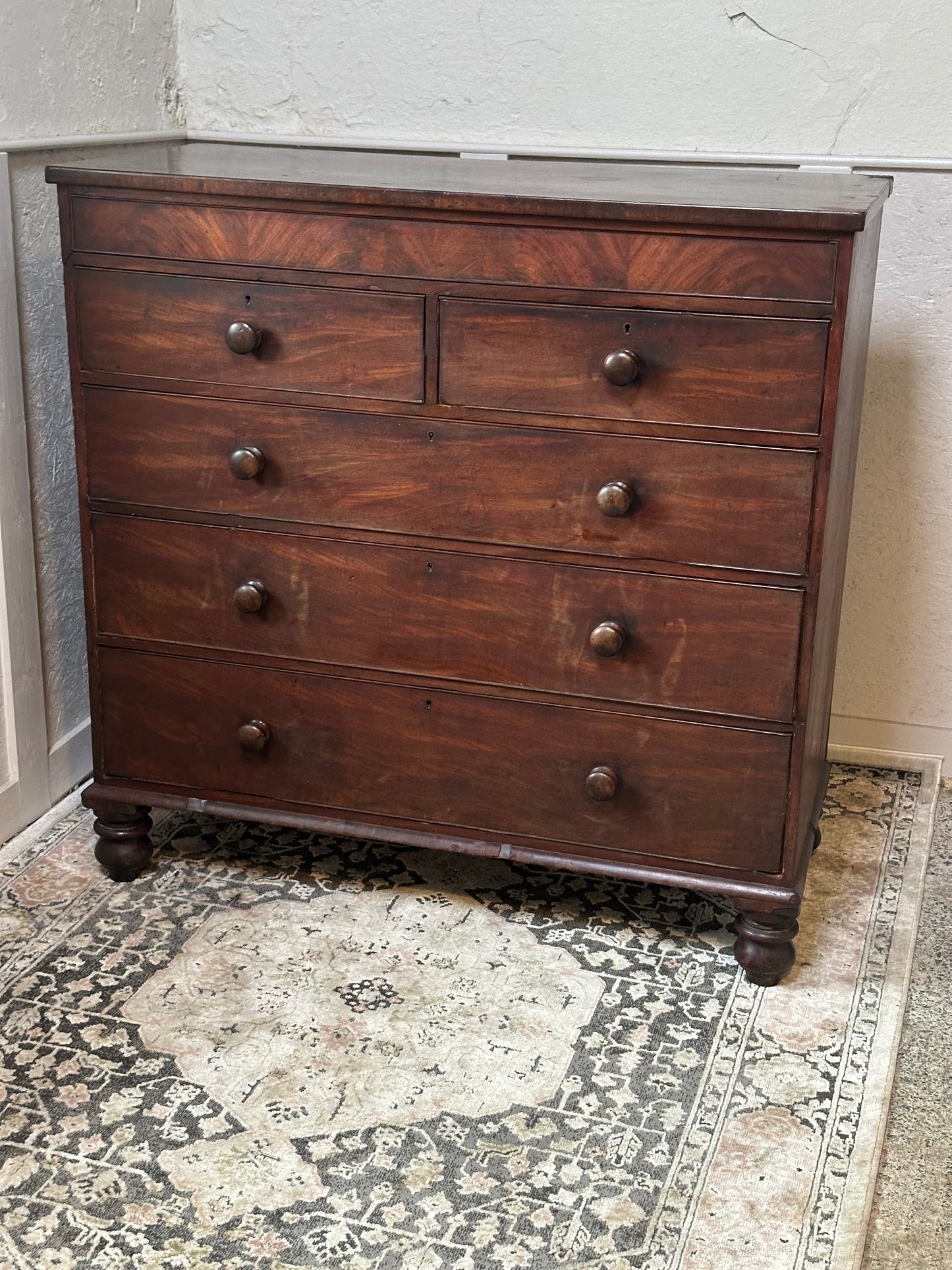 Victorian Mahogany Chest of Drawers