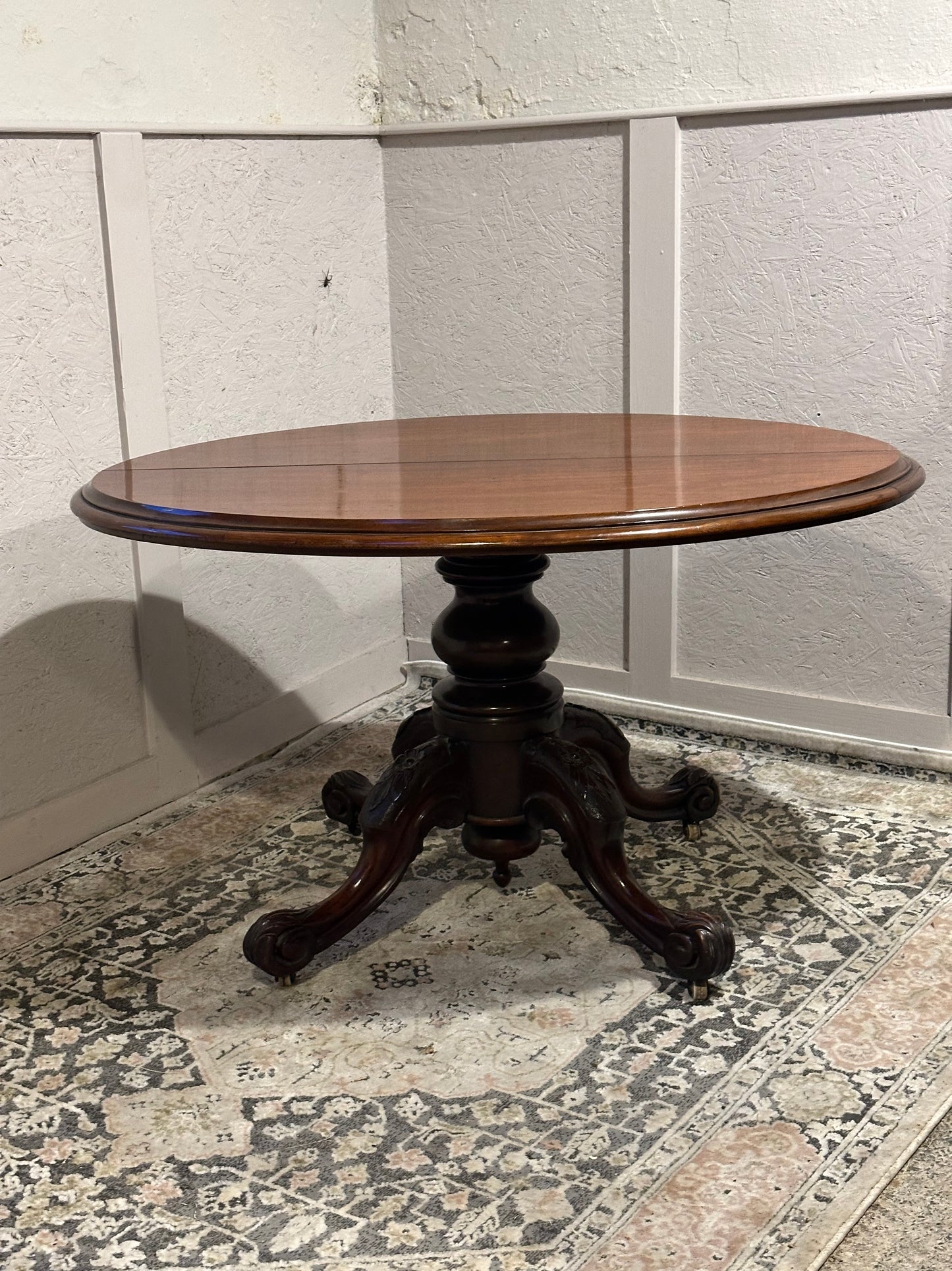 Victorian Breakfast Tilt Table