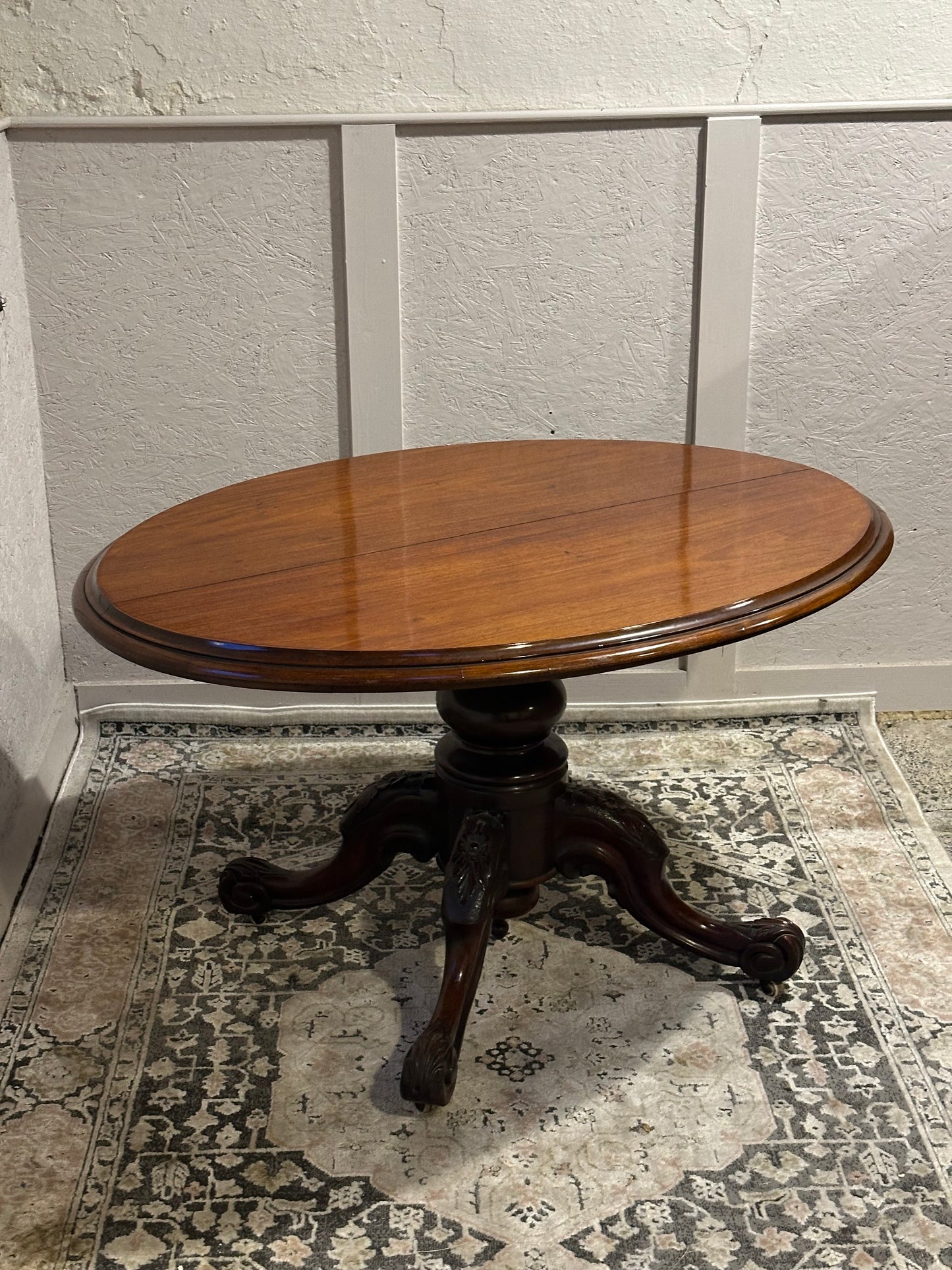 Victorian Breakfast Tilt Table