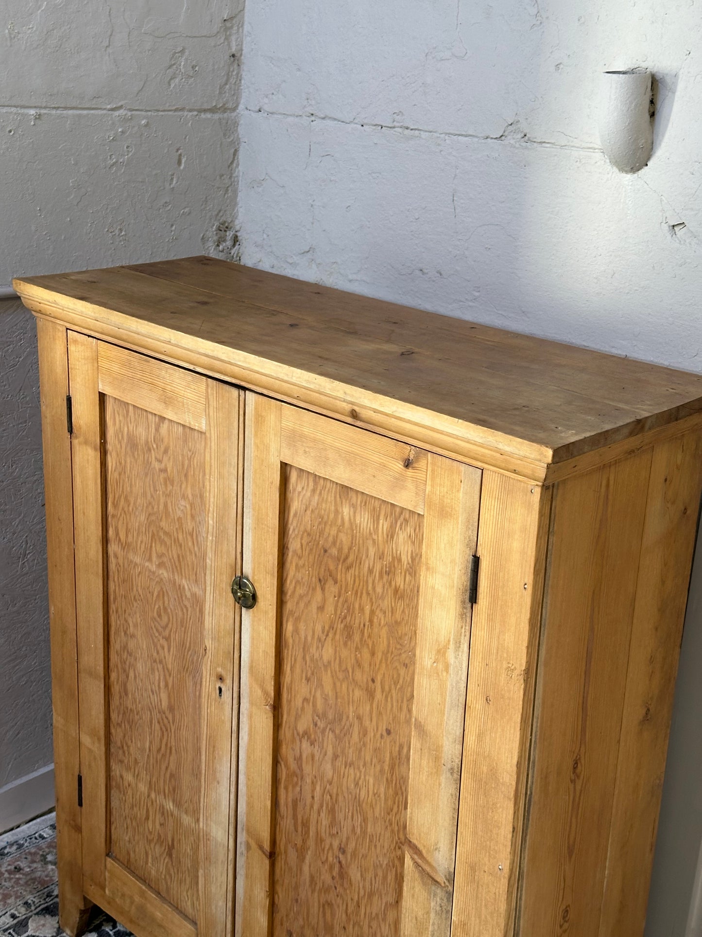 Early 20th Century Linen Cupboard