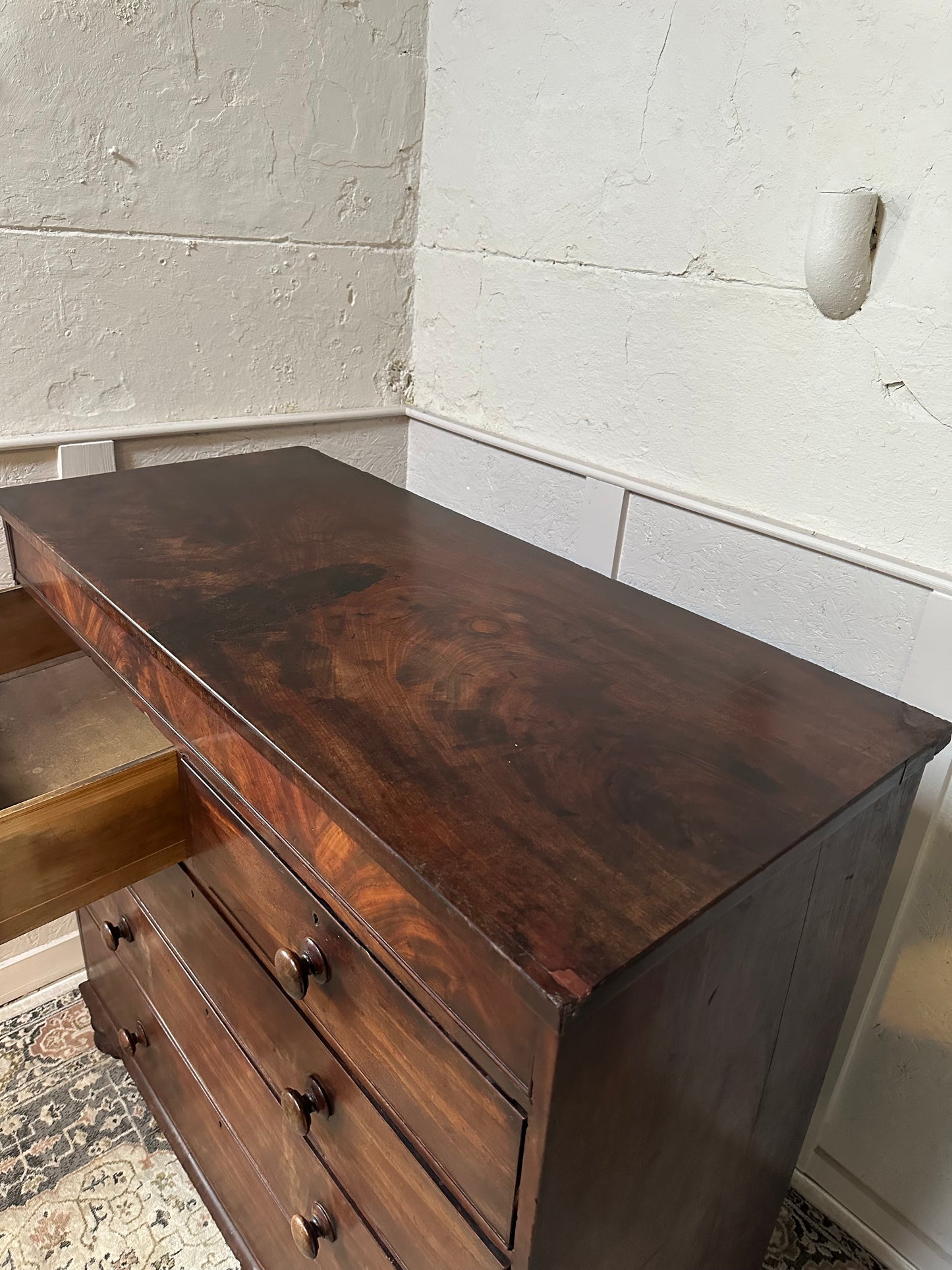 Victorian Mahogany Chest of Drawers