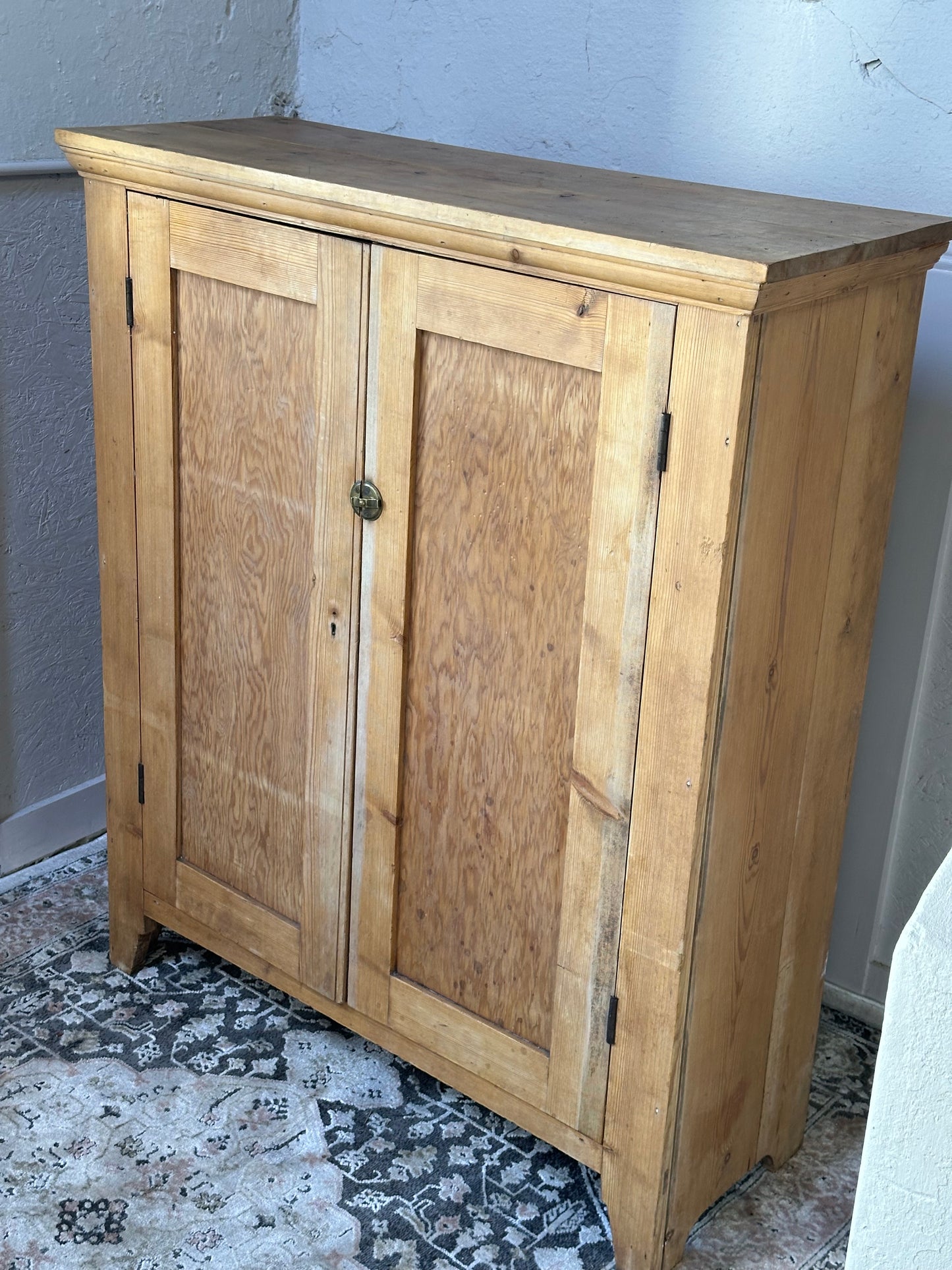 Early 20th Century Linen Cupboard