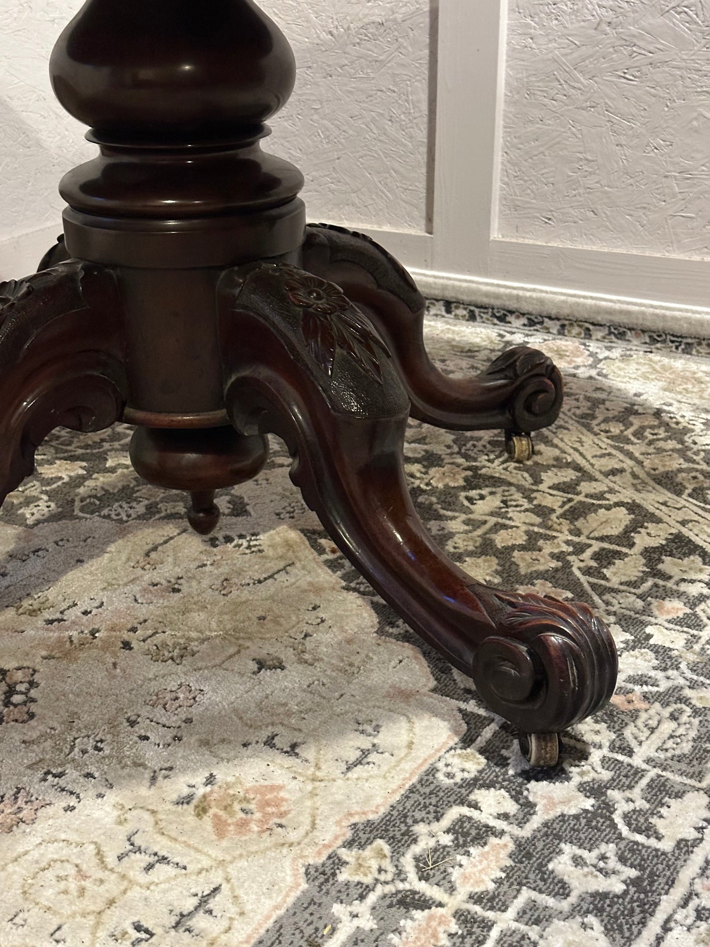 Victorian Breakfast Tilt Table