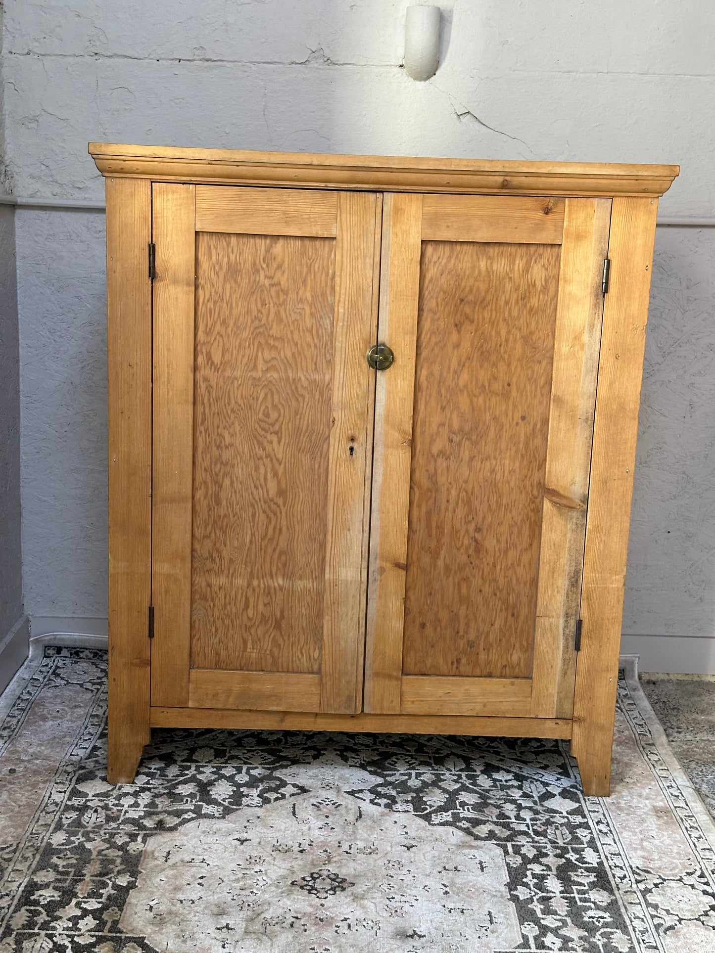 Early 20th Century Linen Cupboard